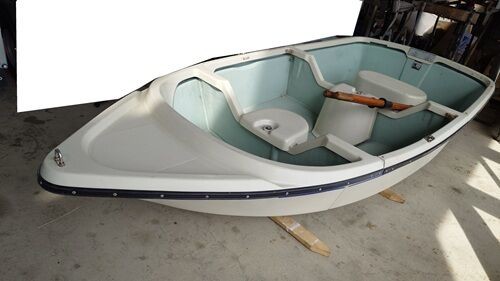 アカシヨットe3k319 　スズキ６馬力船外機 Yahoo!オークション - アカシヨット E3K-319 3分割 ボート 免許不要可(
