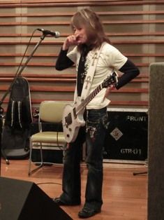 12/2 SLY 樋口宗孝追悼ライブ vol 4 リハーサル : EARTHSHAKER STAFF BLOG