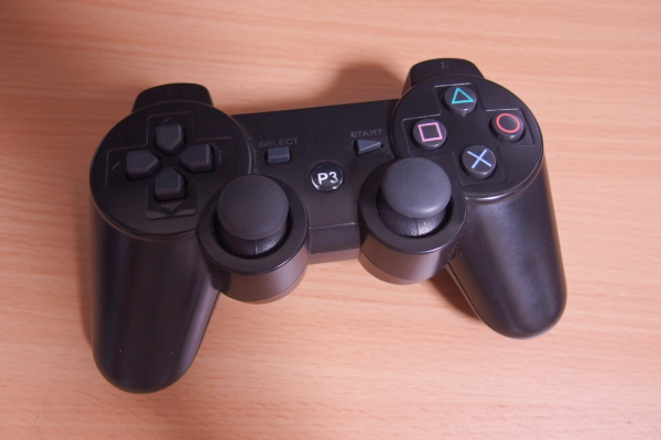 Ps3でのps2のプレイでは 純正コントローラー Dualshock3 Sixaxis 以外使用不可 ハードディスクメンテナンス