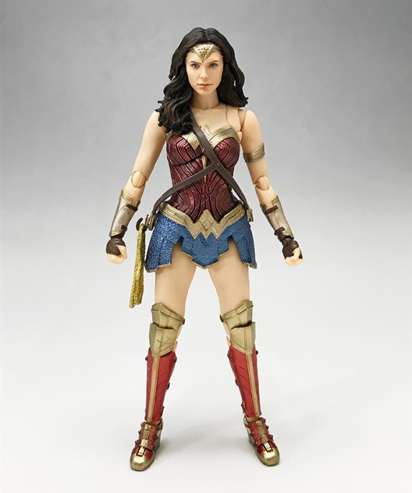 超人集結！発売直前の S.H.Figuarts バットマン（JUSTICE LEAGUE）製品