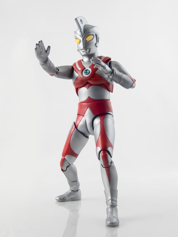 S.H.Figuarts ウルトラ6兄弟勢揃い！ 明日のエースは君だ！２月２５日一般店頭・ネット予約開始 「S.H.Figuarts ウルトラマンエース」レビュー  : S.H.Figuarts(エス・エイチ・フィギュアーツ) スタッフブログ