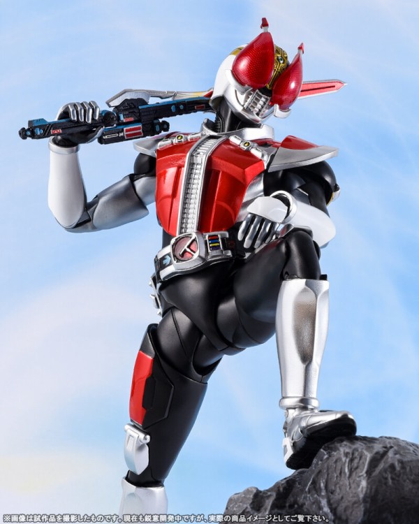 仮面ライダー電王 クライマックスフォーム 佐藤健 フィギュア SHF 真骨彫 赤 Amazon.co.jp: TAMASHII NATIONS S.H.フィギュアーツ 仮面