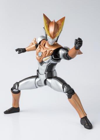 S.H.FiguartsウルトラマンR/Bシリーズセット Amazon.co.jp: TAMASHII NATIONS S.H.フィギュアーツ