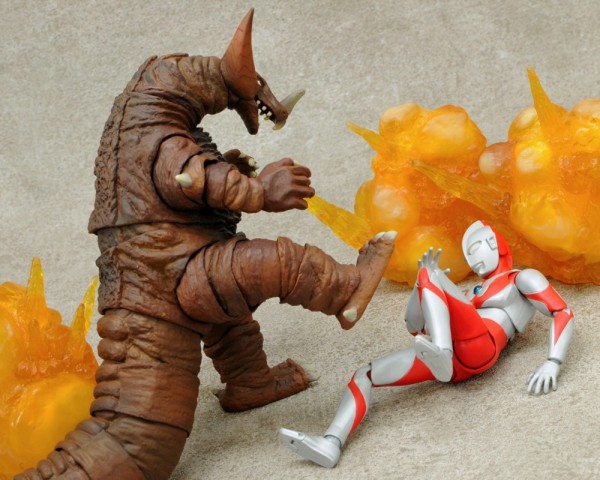 シリーズ初の「怪獣」が7/21発売！「S.H.Figuarts ゴモラ」レビュー