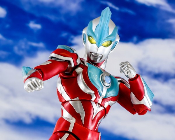 10/19店頭でスパーク！「S.H.Figuarts ウルトラマンギンガ」製品