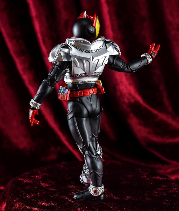 4/27、店頭で運命の鎖を解き放て！「S.H.Figuarts（真骨彫製法）仮面