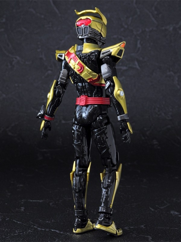 遂に手に入れたぞ！「S.H.Figuarts ゴルドドライブ」の力を！レビュー＆「仮面ライダードライブ」シリーズ最新情報公開！ : S.H. Figuarts(エス・エイチ・フィギュアーツ) スタッフブログ