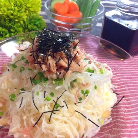 夏のランチに ツナとおろしのパスタ風素麺 ニンニク醤油かけ 簡単 節約 おしゃレシピ Shimaのオウチカフェ Powered By ライブドアブログ