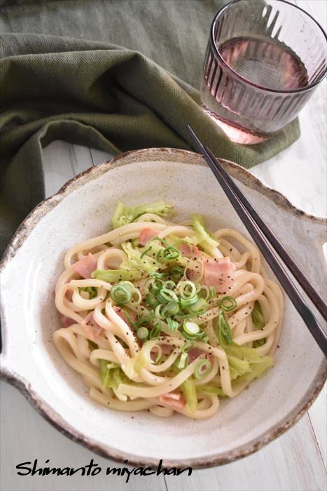 レンジで簡単 キャベツとベーコンの麺つゆバターうどん 四万十住人の 簡単料理ブログ Powered By ライブドアブログ