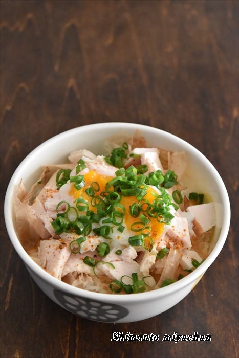サラダチキンで作る激ウマ丼３選 四万十住人の 簡単料理ブログ Powered By ライブドアブログ