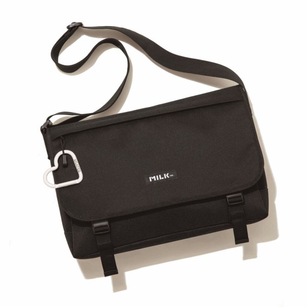 Mini特別編集 Milkfed Special Book Big Messenger Bag Black ムック本付録 ビッグ メッセンジャーバッグ ロゴ入りカラビナ 雑誌付録パトロール