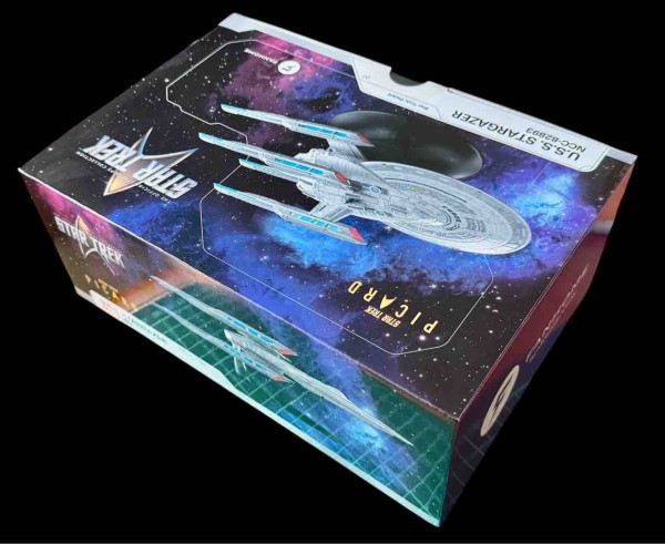 U.S.S.スターゲイザー、到着！ : SFプロップ・ミュージアム