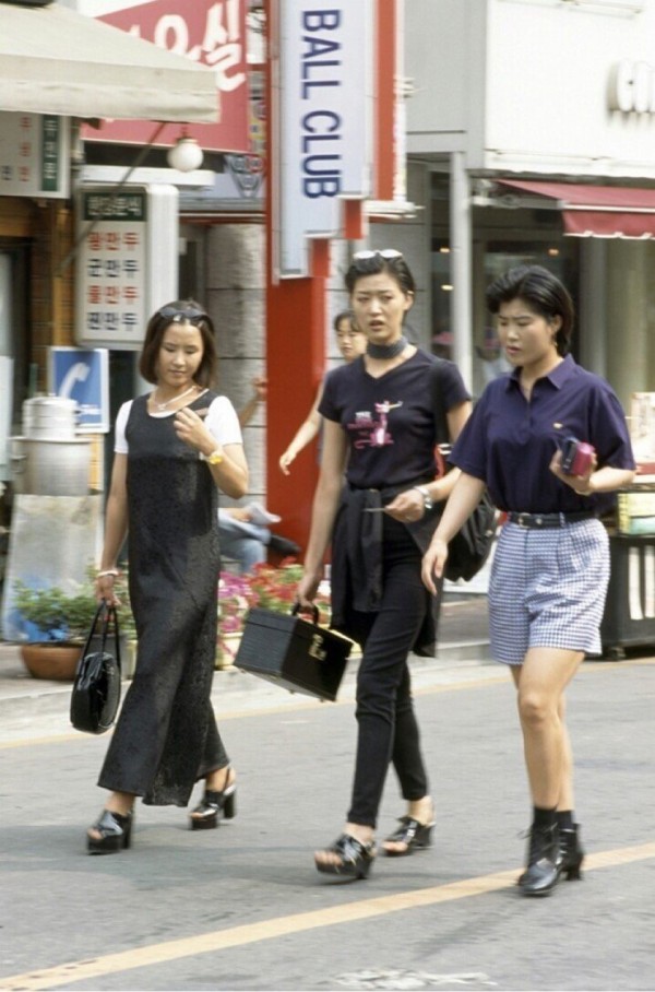 韓国掲示板 これが1990年代の20代の我が国の女性たちだ 画像 整形は偉大だ 韓国の反応 韓国人 韓国のお前ら