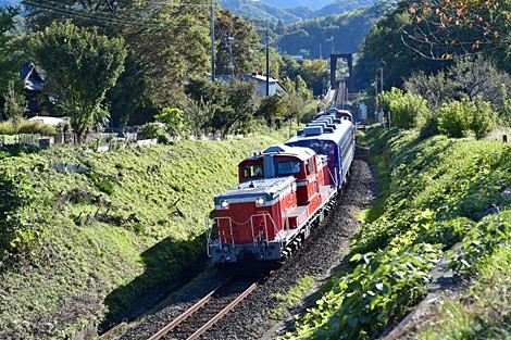 八高訓練 DD51 888 + オヤ12 1 + DD51 897 2018.10.30 : しんちゃん日記