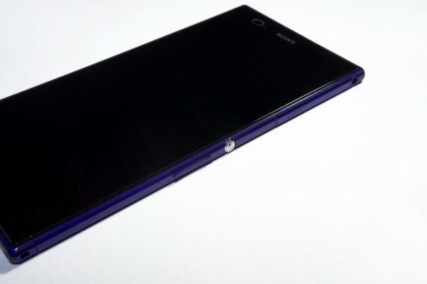 6.4インチ ファブレット Sony Xperia Z Ultra レビュー その1 : おShinoブ