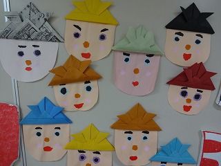 ５月の壁面と廊下の飾り 長府ケアハウスデイサービスセンター さわやか 日記