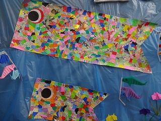 ５月の壁面と廊下の飾り 長府ケアハウスデイサービスセンター さわやか 日記