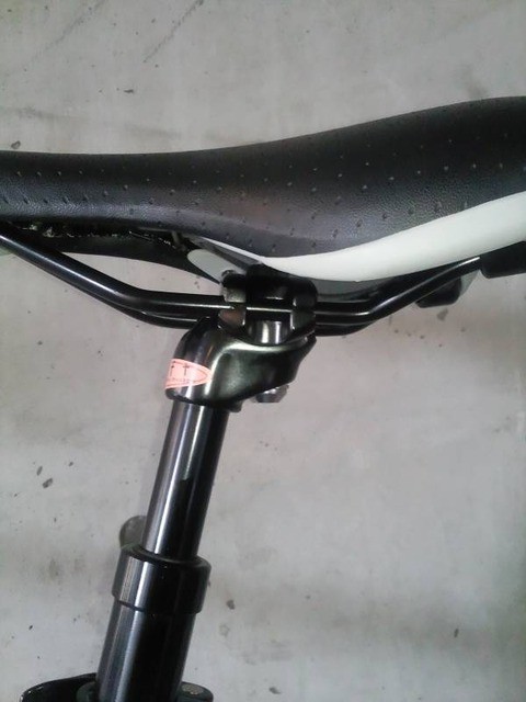 自転車いじり ハンドルの調整編 ３ サドル位置調整 Giant Escape R3 1 と 乱読のブログ 福岡