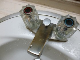 TOTOの洗面器、L525RC、L525RCU、L525RU、L525CFR……何が違うん