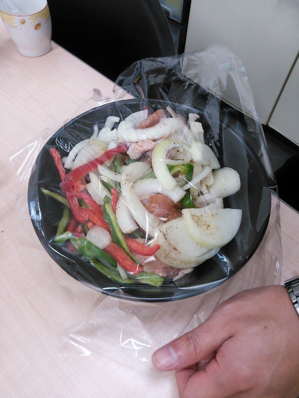 ゴリラのトマト煮込み チキンとオクラのトマト煮込み “ガンボ”】〜Christian style