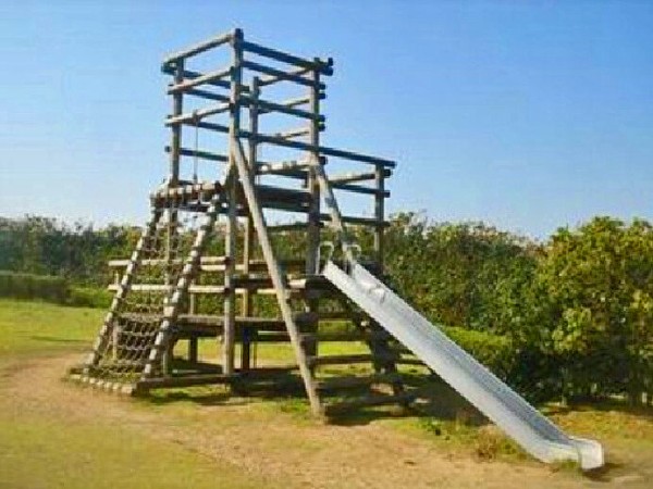 アスレチック遊具 愛の鐘 夜景が人気 愛野公園 静岡県袋井市豊沢1727 00shizuoka静岡観光おでかけガイド