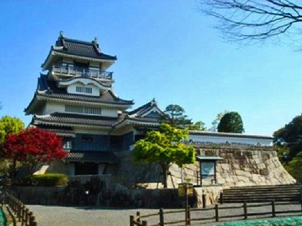 戦国時代 武田信玄・勝頼と徳川家康の激戦地 町指定史跡 小山城 (静岡県榛原郡吉田町片岡 能満寺山公園) : 静岡県の遺跡・古墳・城跡ガイド