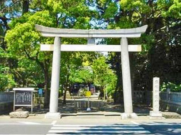 人気のパワースポット 何でも願い事がかなうとされる神馬(叶え馬) 御穂神社(三保大明神) (静岡県静岡市清水区(旧清水市)三保1073) :  00shizuoka静岡観光おでかけガイド