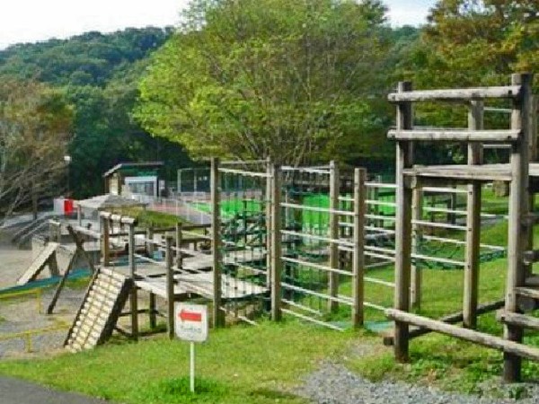 人気のソリ滑りゲレンデ アスレチック遊具 都田総合公園 静岡県浜松市北区新都田1 3 00shizuoka静岡観光おでかけガイド