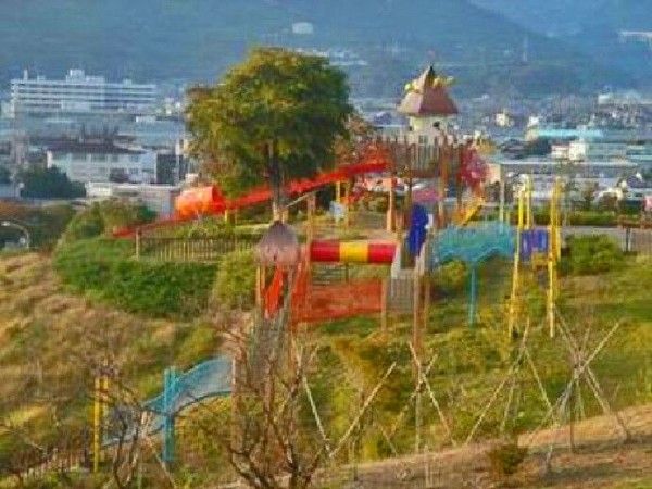 人気のアスレチック遊具 冒険の砦 秋葉山公園 静岡県静岡市清水区 旧清水市 八坂東1丁目地内 00shizuoka静岡観光おでかけガイド