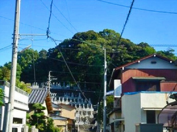 戦国時代 武田晴信(信玄)の父 武田信虎が居住 有東砦 (静岡県静岡市駿河区有東1丁目 有東山) : 静岡県の遺跡・古墳・城跡ガイド