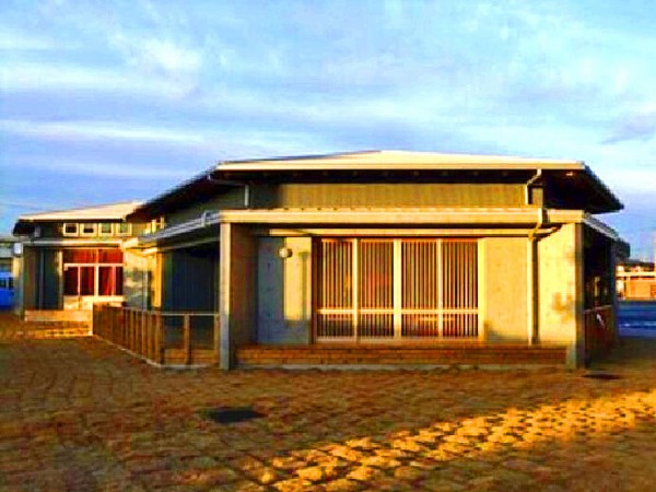 雨の日も遊具で遊べる 菊川市小笠児童館 (静岡県菊川市(旧小笠郡小笠町