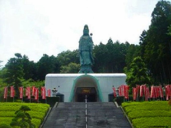 日本最大の青銅製観音菩薩立像 藤枝大観音 藤枝霊園 (静岡県藤枝市西方