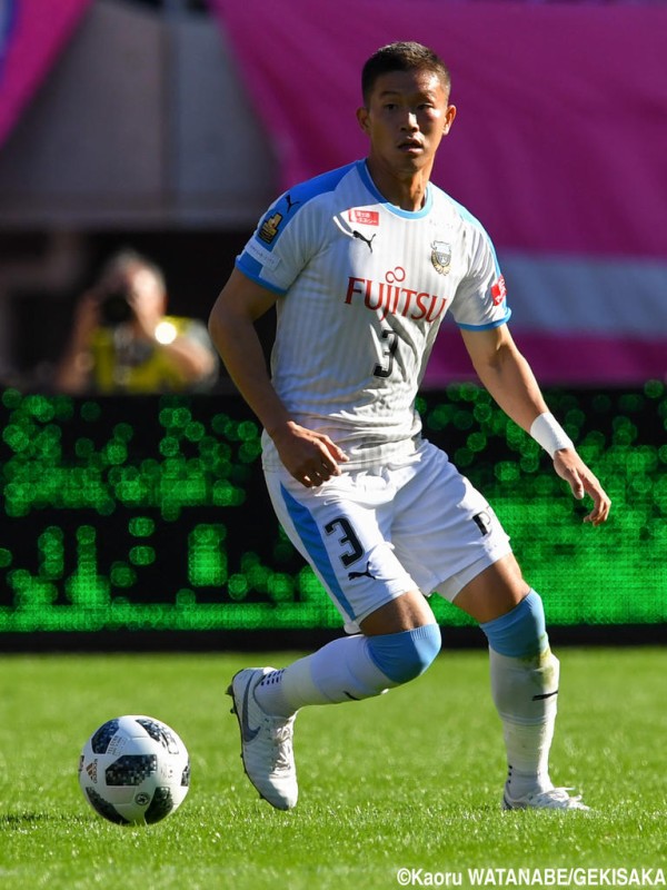 Jリーグ優秀選手が発表 キープレーヤー達のスパイクをピックアップ 0014のblog