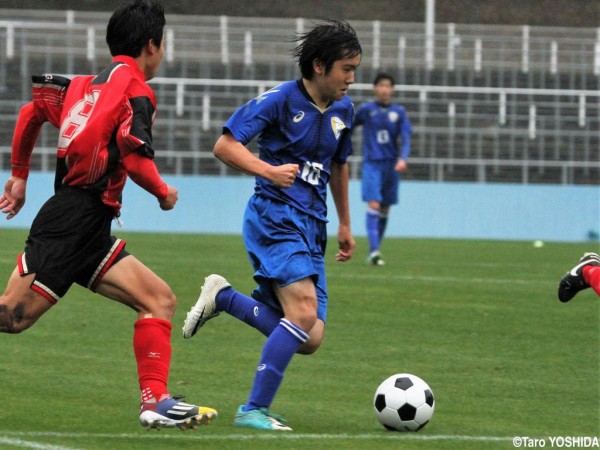 激闘高校サッカー 変わったスパイク着用者をピックアップ 0014のblog