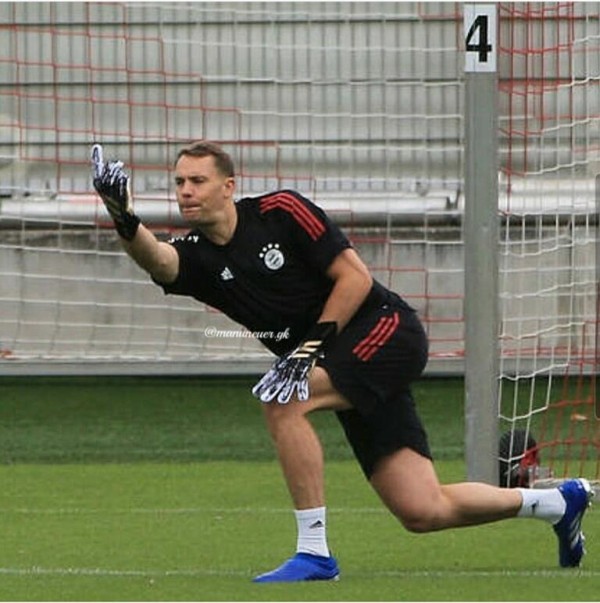 マヌエル ノイアーが新しいコパ を着用開始 0014のblog