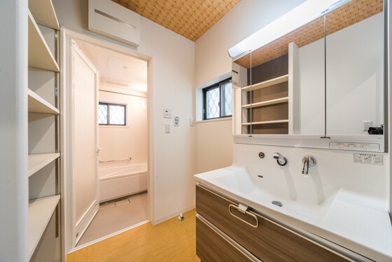 玄関引戸はリクシルの木屋町pg 現代和風の断熱玄関引き戸 注文住宅ブログ 大阪京都で注文建築専門の工務店は匠建枚方