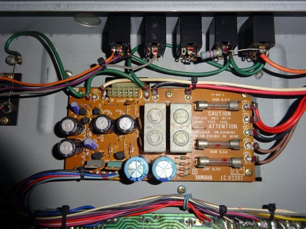 YAMAHA F100-212 (3) : 長田(猫舌)のblog