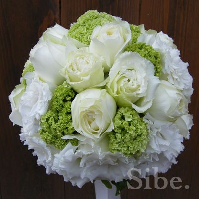 軽井沢ウェディングブーケのお届け 白のブーケ オレンジのブーケ Studio Sibe