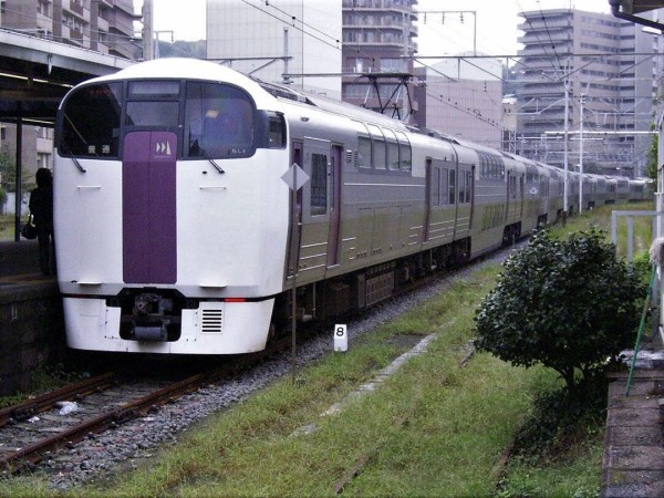 湘南新宿ラインで運用された215系 04年10月 Silence Express