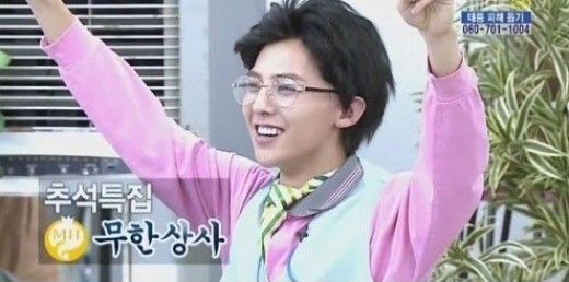 画像あり Bigbangのg Dragonが新人社員に ピンクのシャツに緑のネクタイ もちろん髪の色は黒 K Pop 韓流 Newsブログ