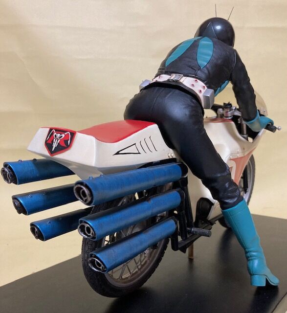 モデルレビュー第38弾】レインボー造型企画 1/5 仮面ライダー旧1号