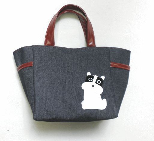 犬のお散歩バッグ わんちゃん用品と動物病院