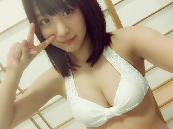 鎌田菜月が深夜の水着オフショット大会を開催 ふぉおおおおお 珠理奈んです 旧