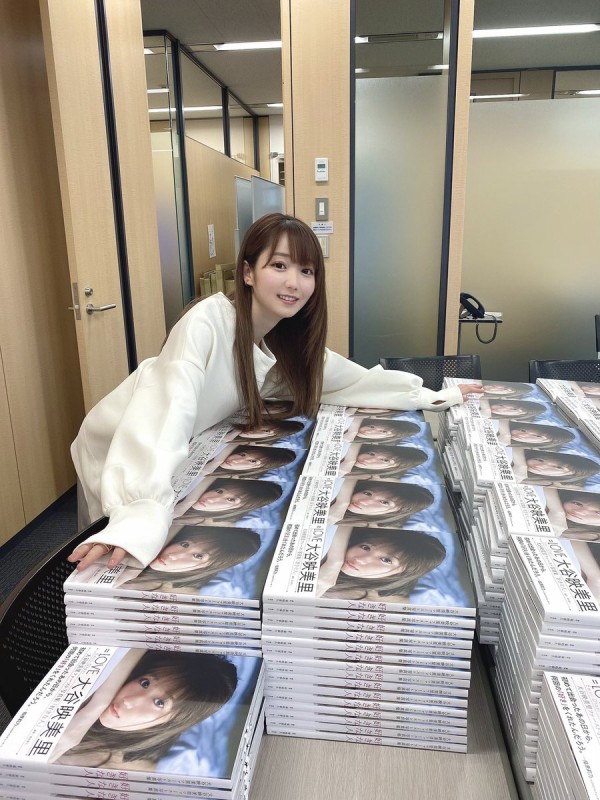 イコラブ] 大谷映美里 1st写真集『好きな人』追加開催のオンライン