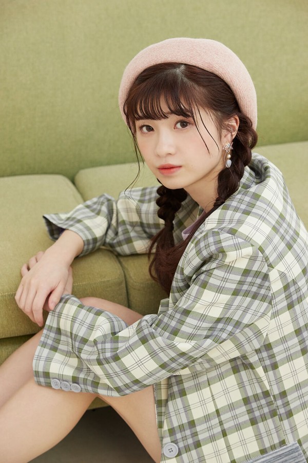 ノイミー] HUSTLE PRESS「≠ME（ノットイコールミー）連載 美玲でポン