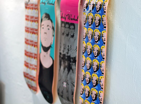 ALIAN WORKSHOP × アンディウォーホル　スケボーデッキ Alien Workshop Andy Warhol Banana Yellow 9'' Skateboard Deck