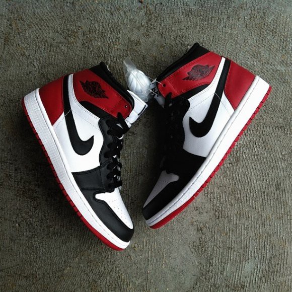 NIKE Air Jordan 1 Black Toe Summer 2013 : SKOOL OF DAZE