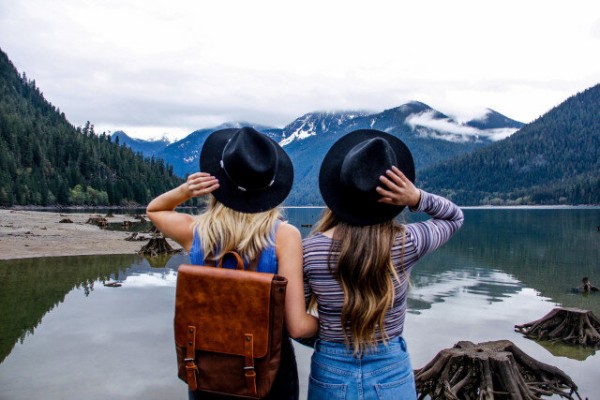 とらばーゆ の意味は トラバーユは何語 発音は 英語で言うと スラング英語 Com