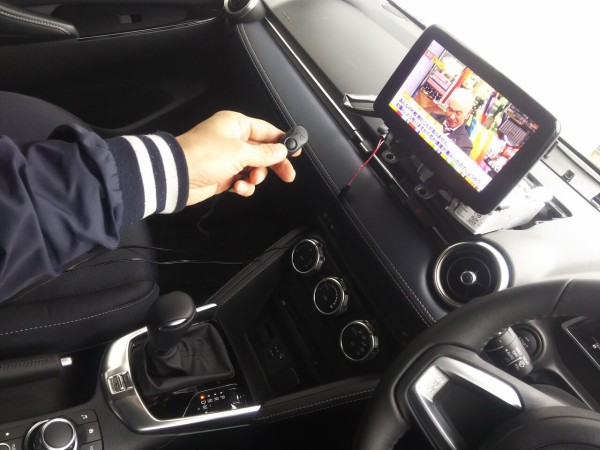 ｍａｚｄａ２ 走行中にテレビが見えるようにする Tv View For Navi デミオ Sliver Laboratory