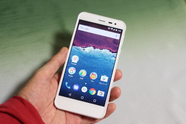 ソフトバンク、ワイモバイル向けシャープ製スマホ「Android One